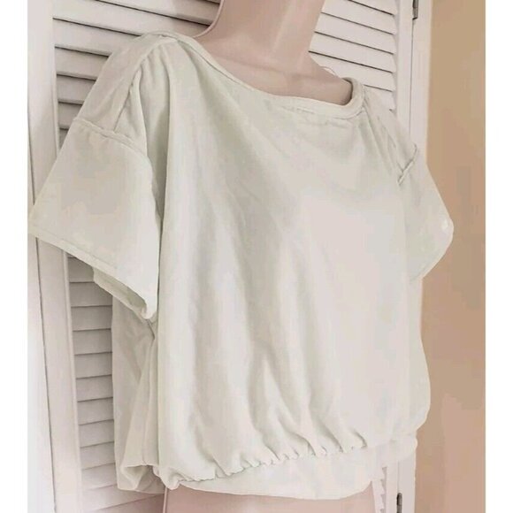 NEW WE THE FREE BY FREE PEOPLE CLOUD 9 BUBBLE PALE GREEN VELVET TOP SZ MEDIUM - Picture 2 of 8